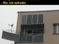 Fotowoltaika w bloku: dlaczego memy to hit? Analiza humoru