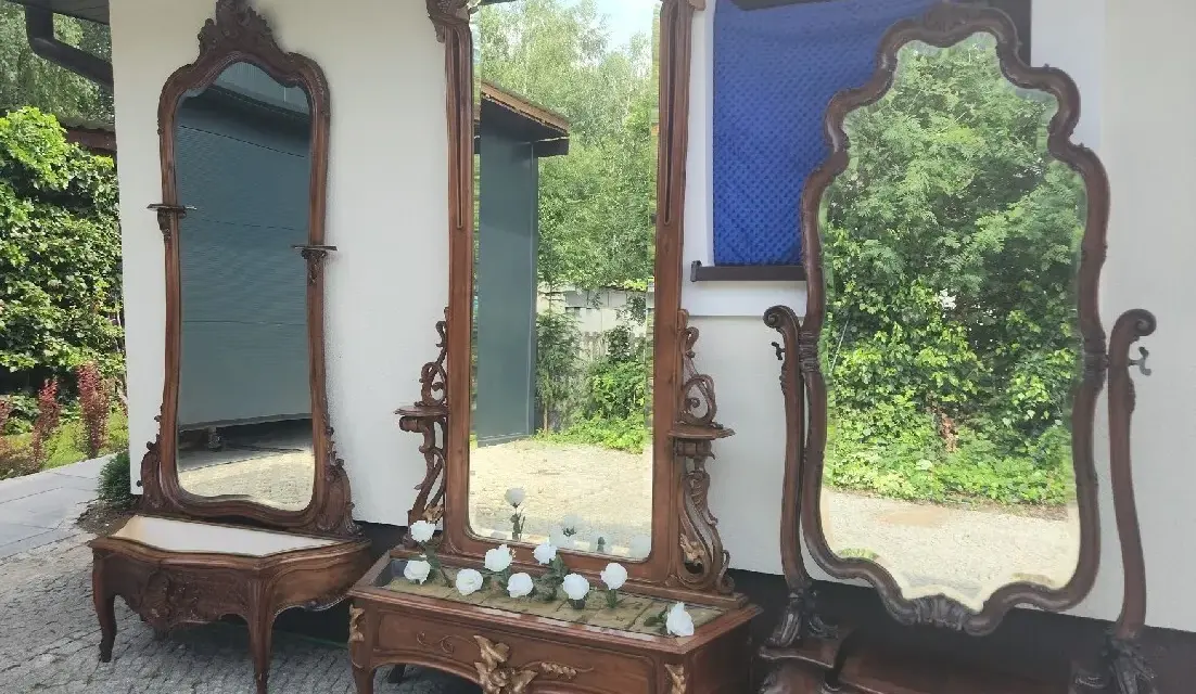 Stojące lustro w krzyżówce: TREMO, Psyche i inne rozwiązania