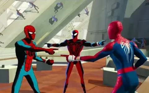 Mem ze Spider-Manami: Pochodzenie, znaczenie i kultowe sceny